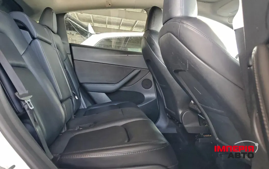 Tesla Model Y - фото 9
