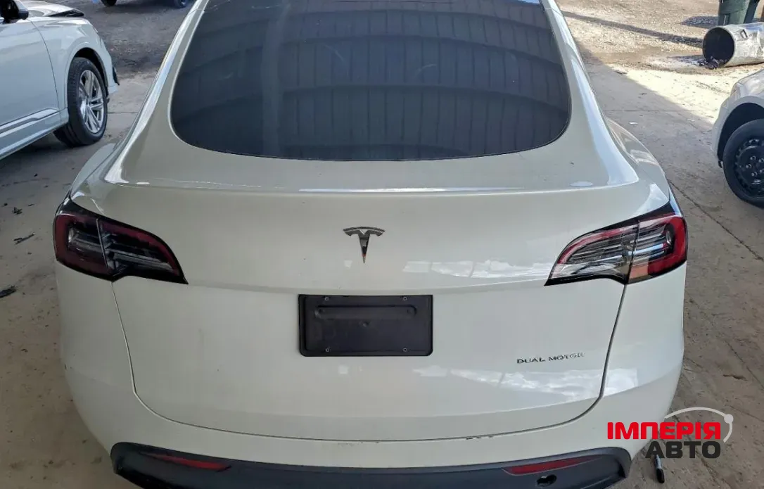 Tesla Model Y - фото 5