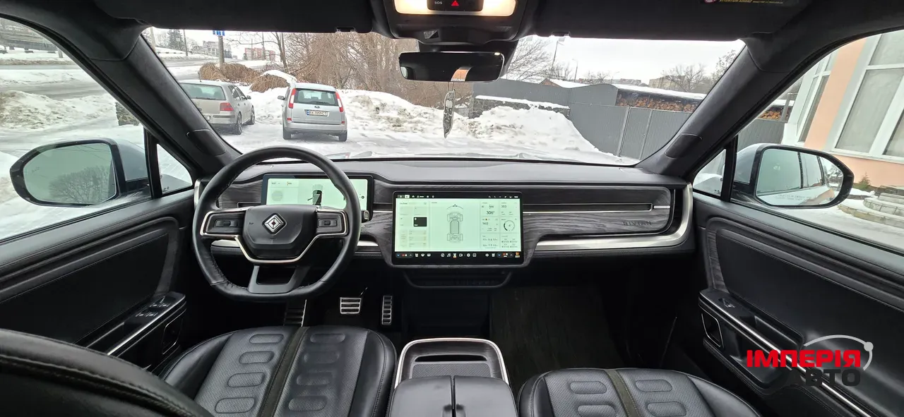 Rivian R1S - фото 21