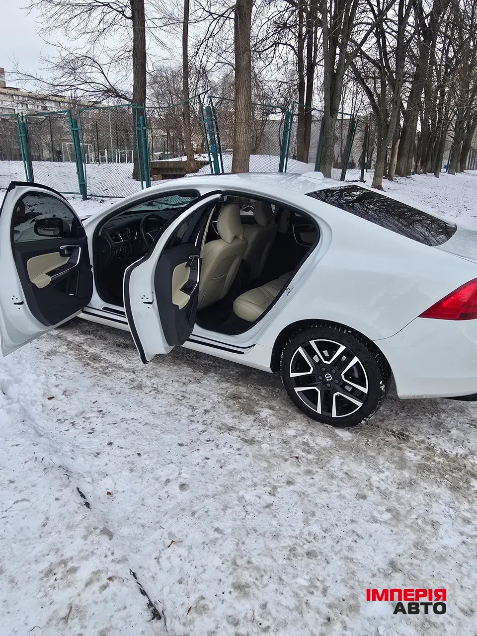 Volvo S60 - фото 14