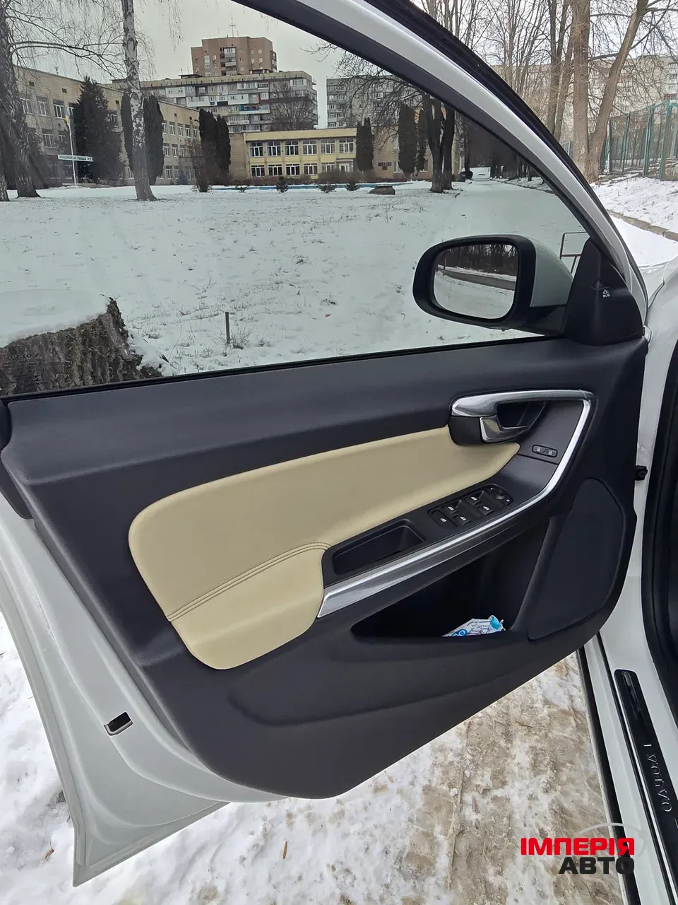 Volvo S60 - фото 18