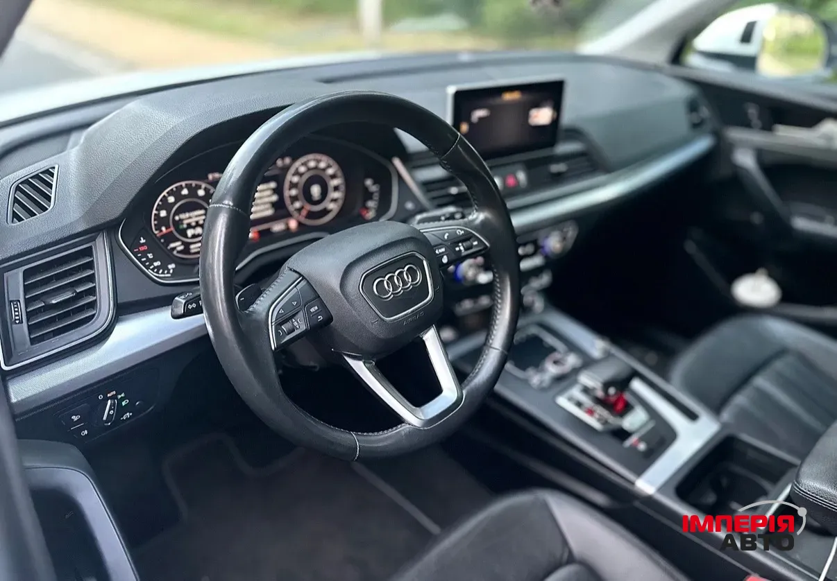 Audi Q5 - фото 7