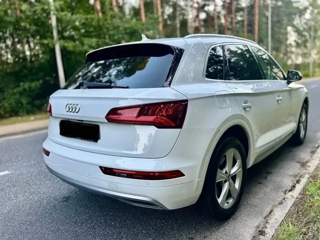 Audi Q5 - фото 3