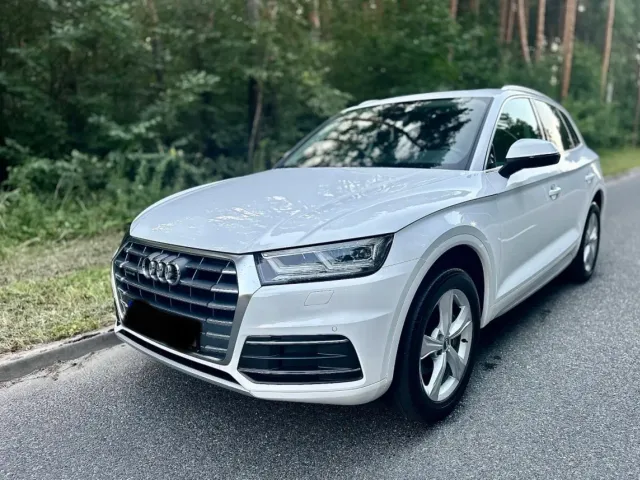 Audi Q5 - фото 1
