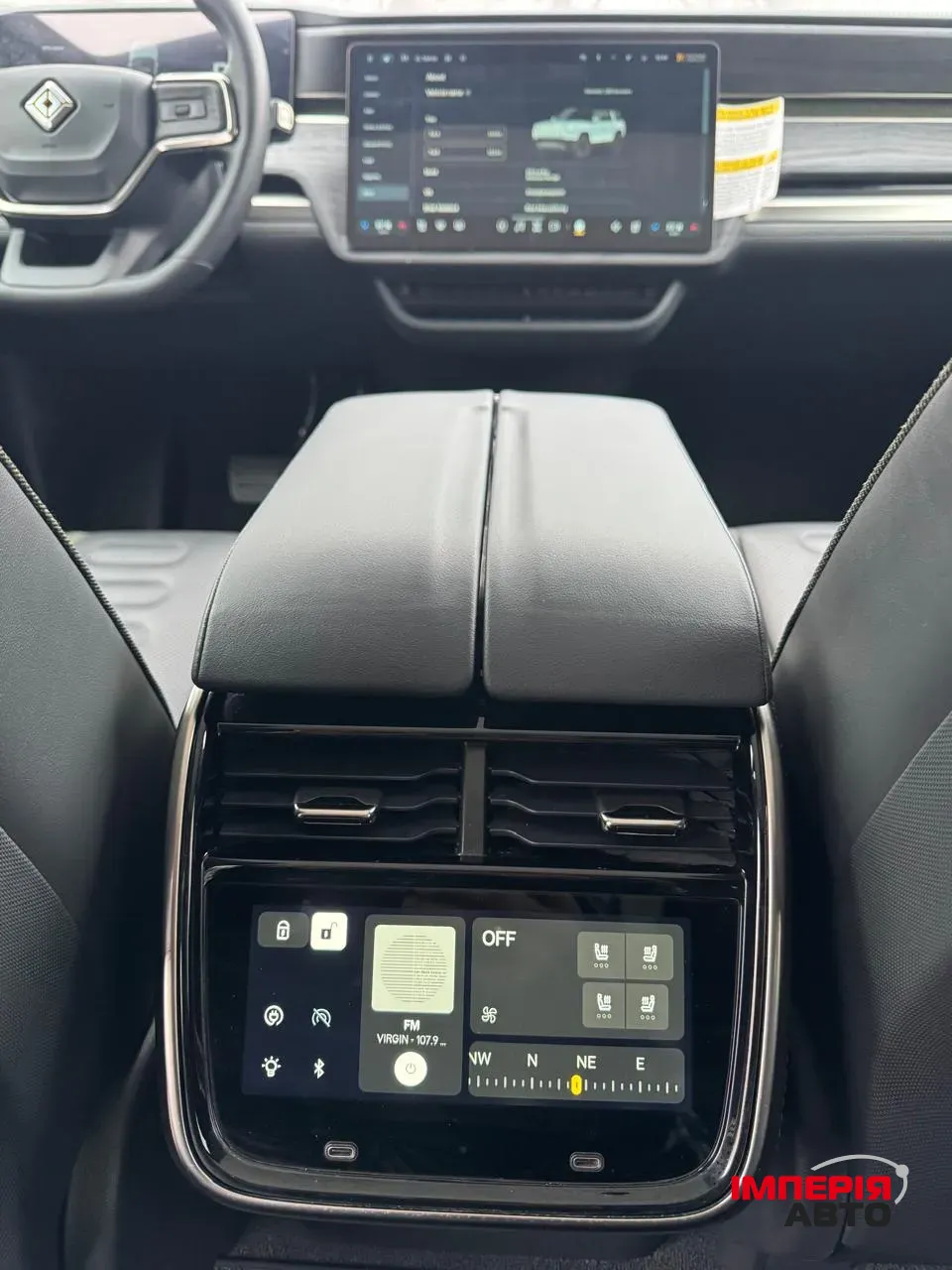 Rivian R1S - фото 26