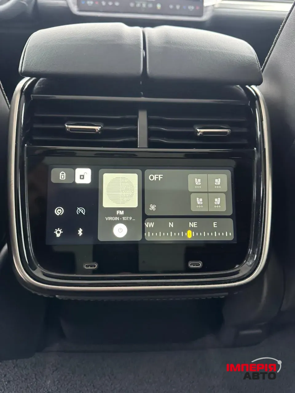 Rivian R1S - фото 32