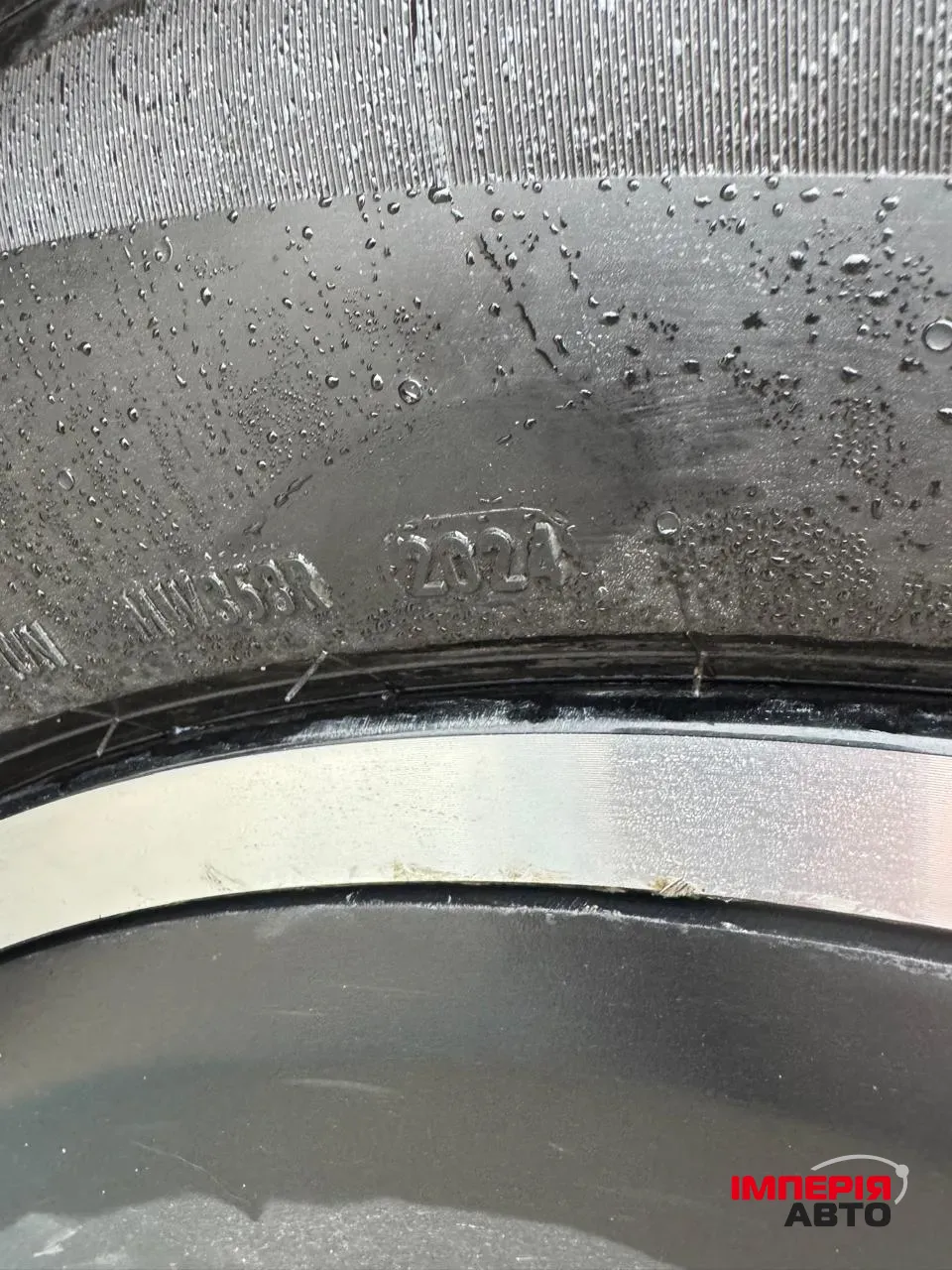 Rivian R1S - фото 38