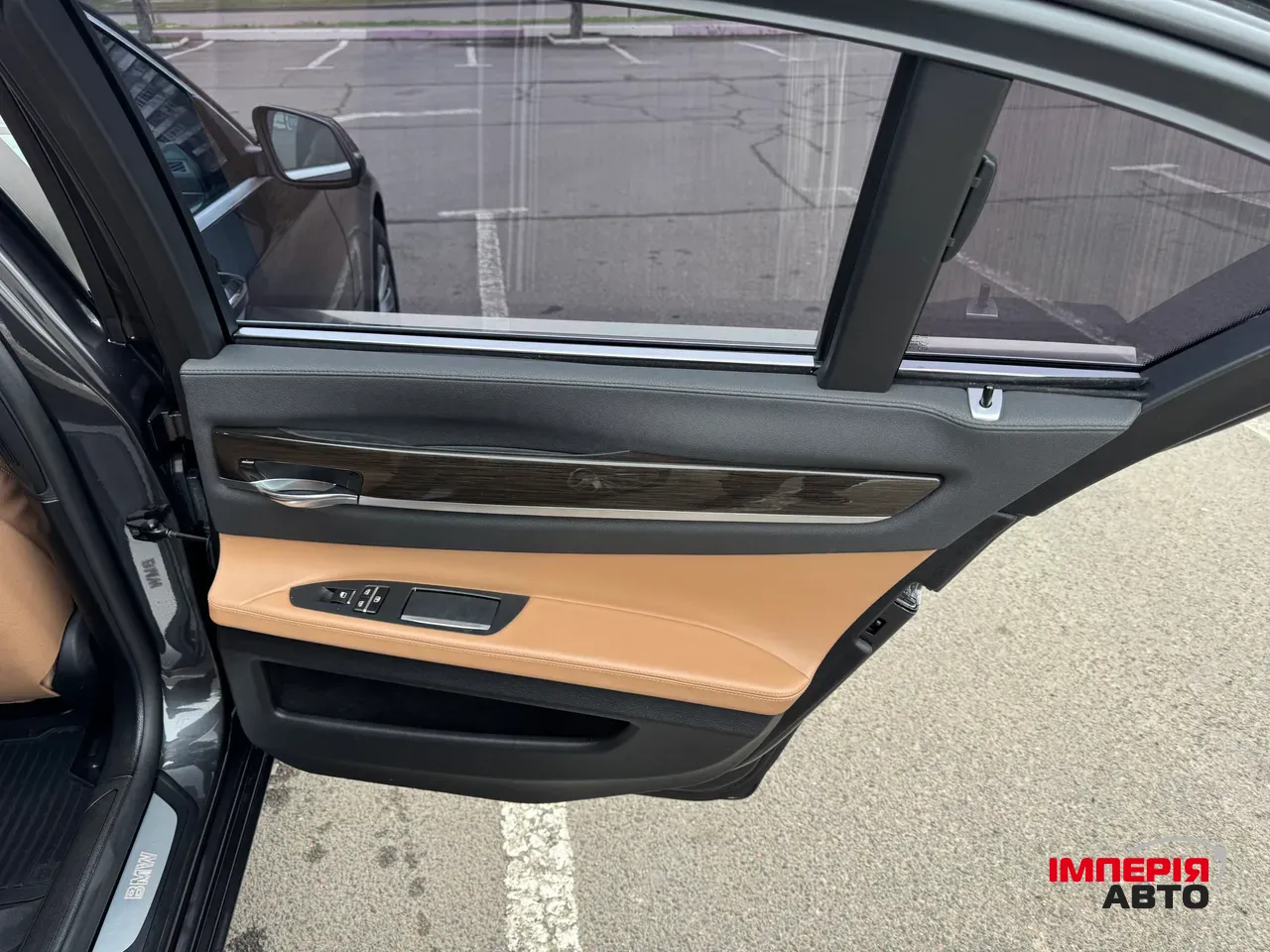 BMW 7 серії - фото 26