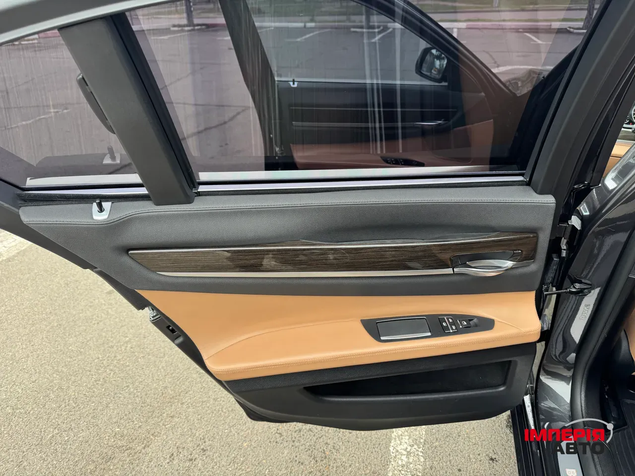 BMW 7 серії - фото 19