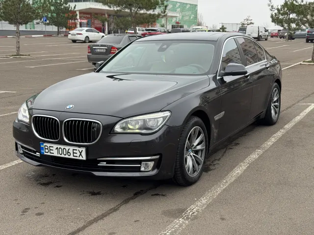 BMW 7 серії - фото 2