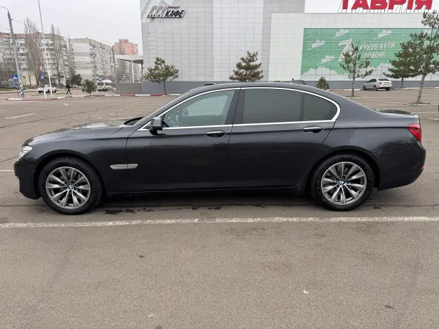 BMW 7 серії - фото 3