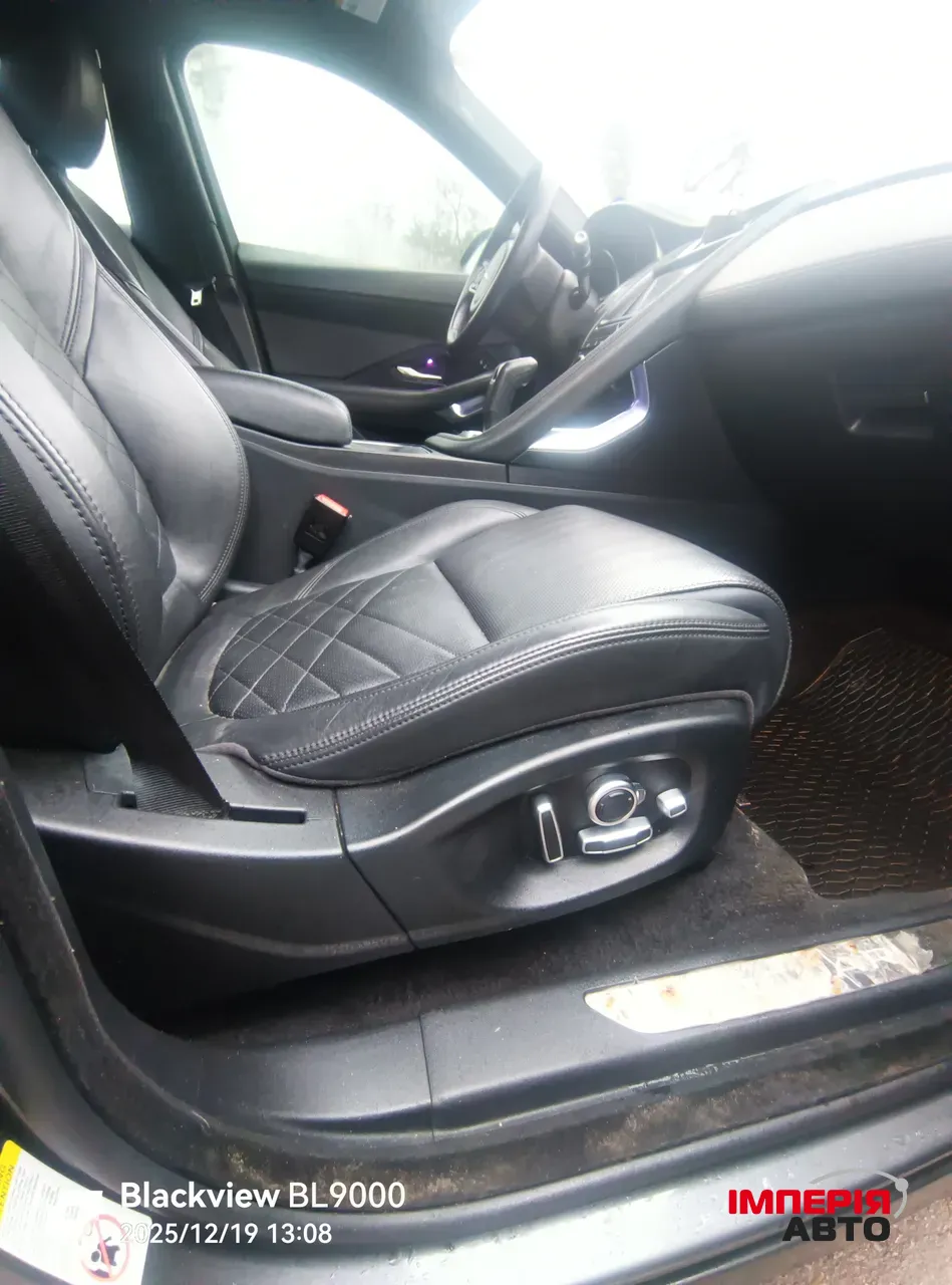 Jaguar E-Pace - фото 23