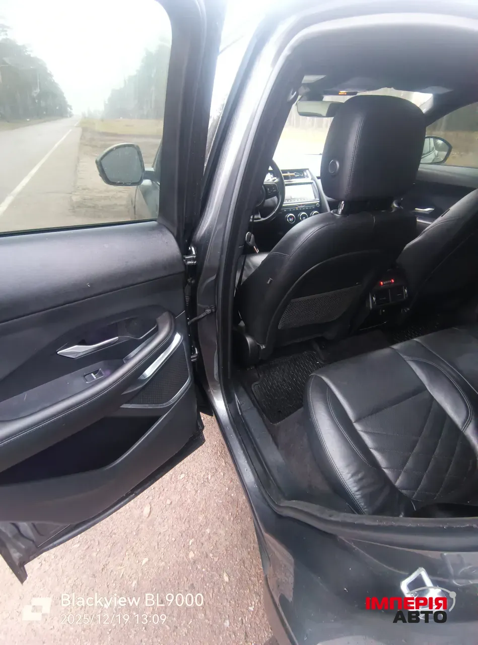Jaguar E-Pace - фото 24