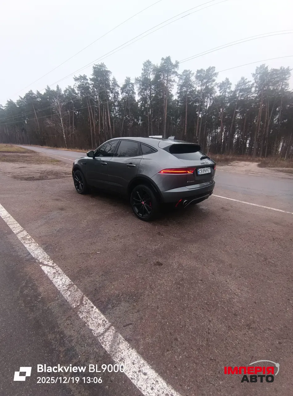 Jaguar E-Pace - фото 6