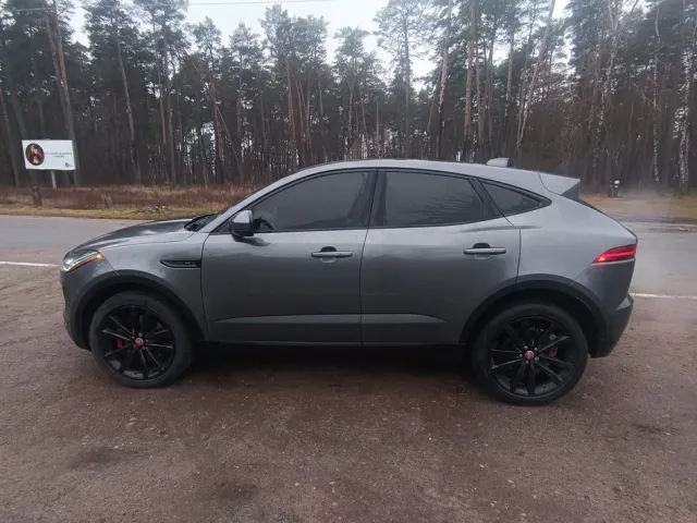 Jaguar E-Pace - фото 2