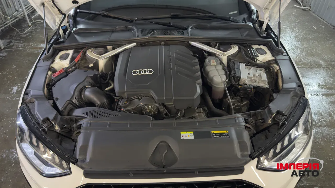 Audi A4 - фото 18