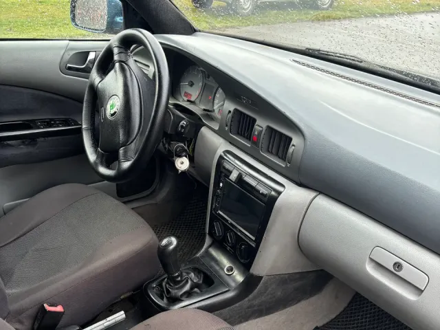 Skoda Octavia - фото 5