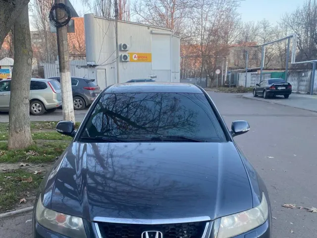 Honda Accord - фото 1