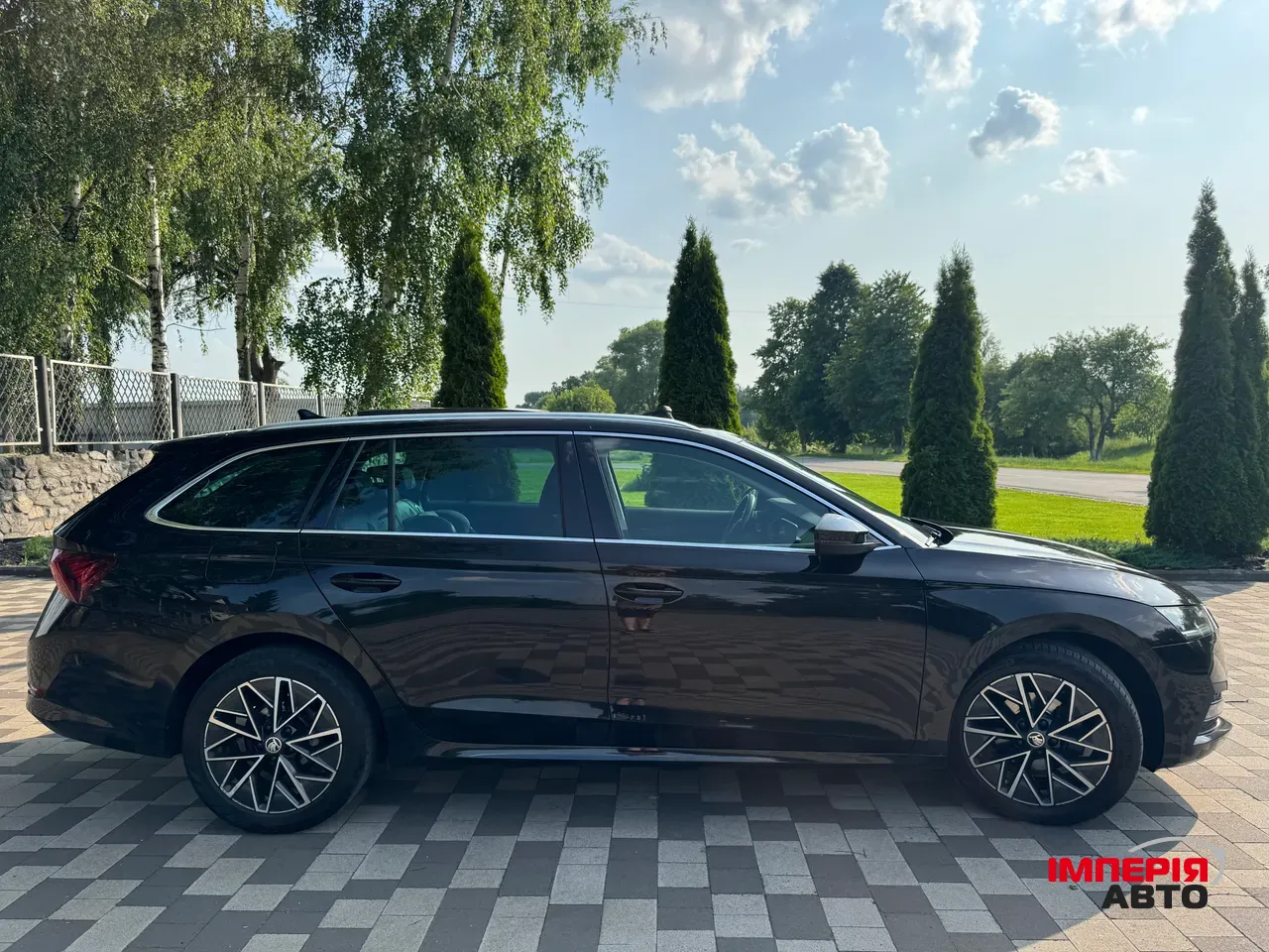 Skoda Octavia - фото 3