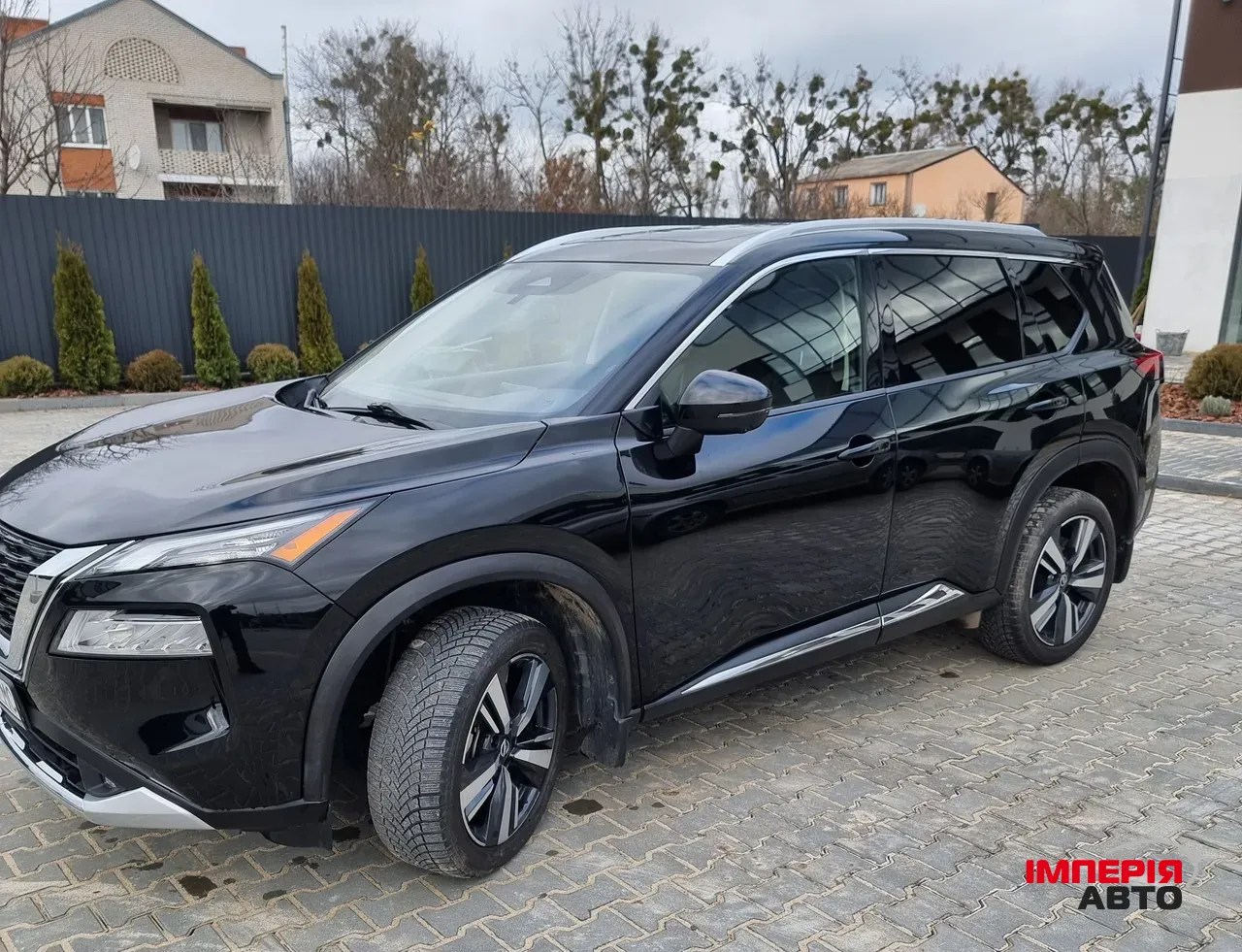 Nissan Rogue - фото 4