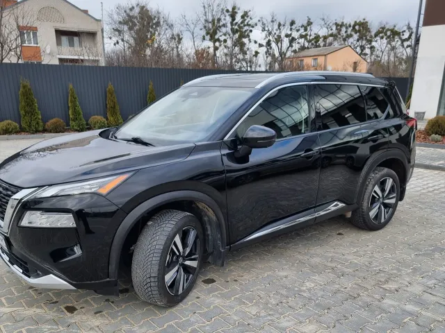 Nissan Rogue - фото 4
