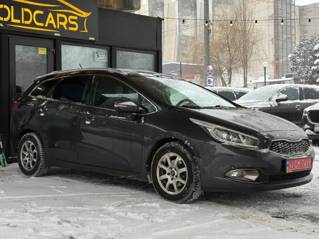 Kia Ceed - фото 2