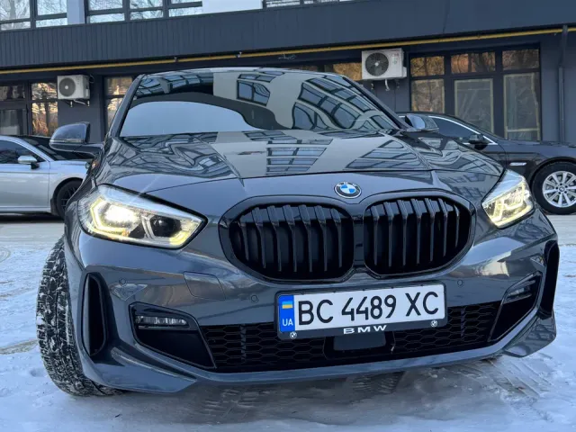 BMW 1 серії - фото 1