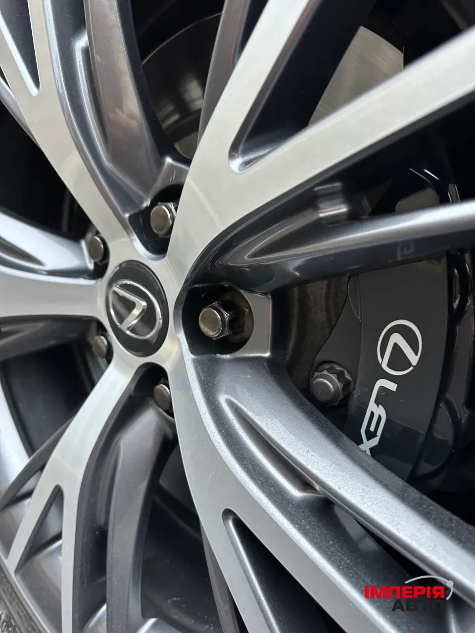 Lexus LC - фото 11