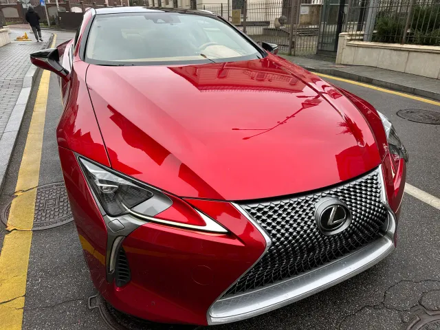 Lexus LC - фото 1