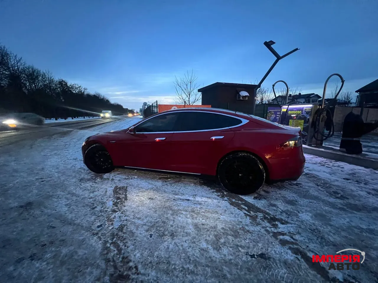 Tesla Model S - фото 9