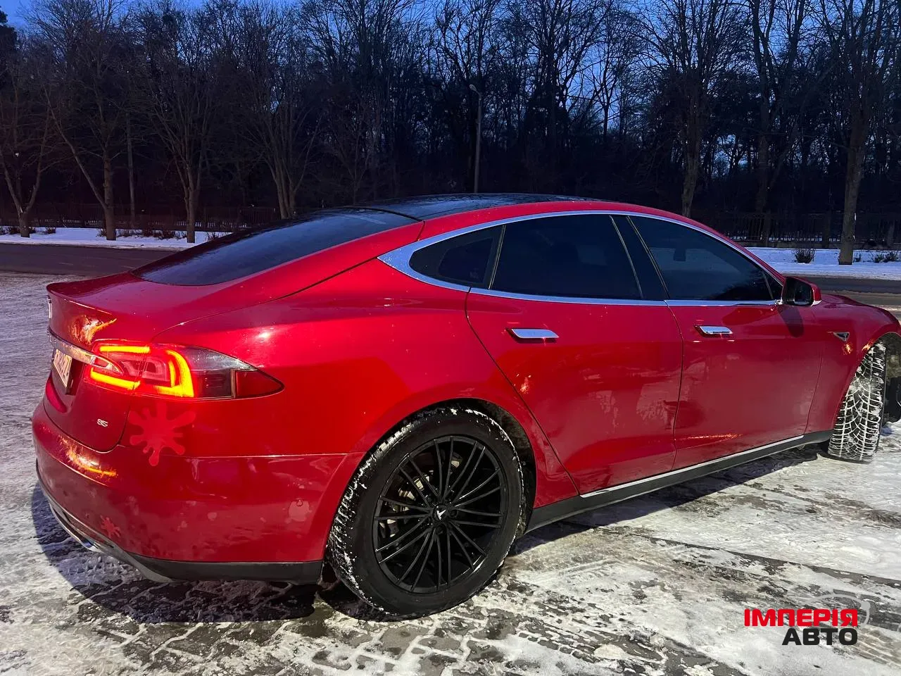 Tesla Model S - фото 12