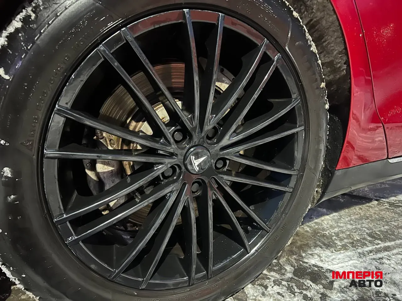 Tesla Model S - фото 13