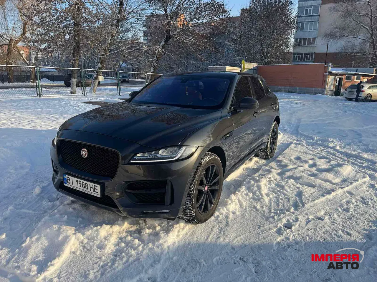 Jaguar F-Pace - фото 7