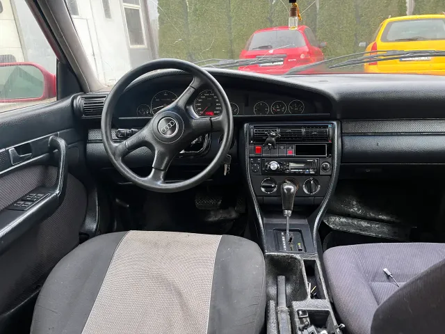 Audi 100 - фото 3