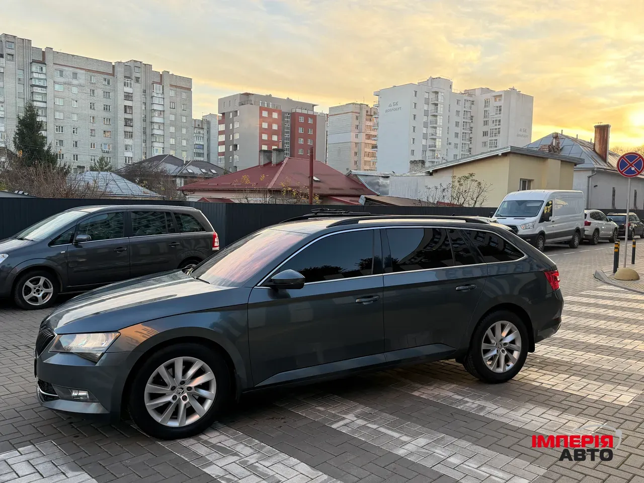 Skoda Superb - фото 11