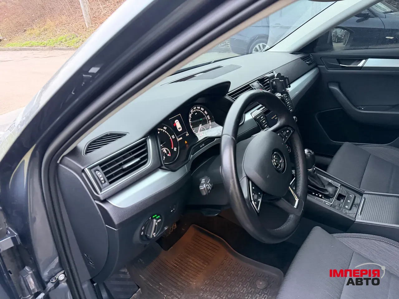 Skoda Superb - фото 23