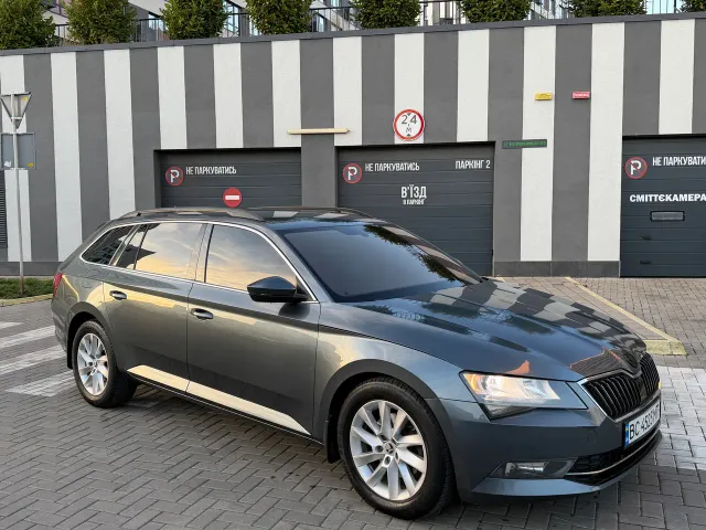 Skoda Superb - фото 2