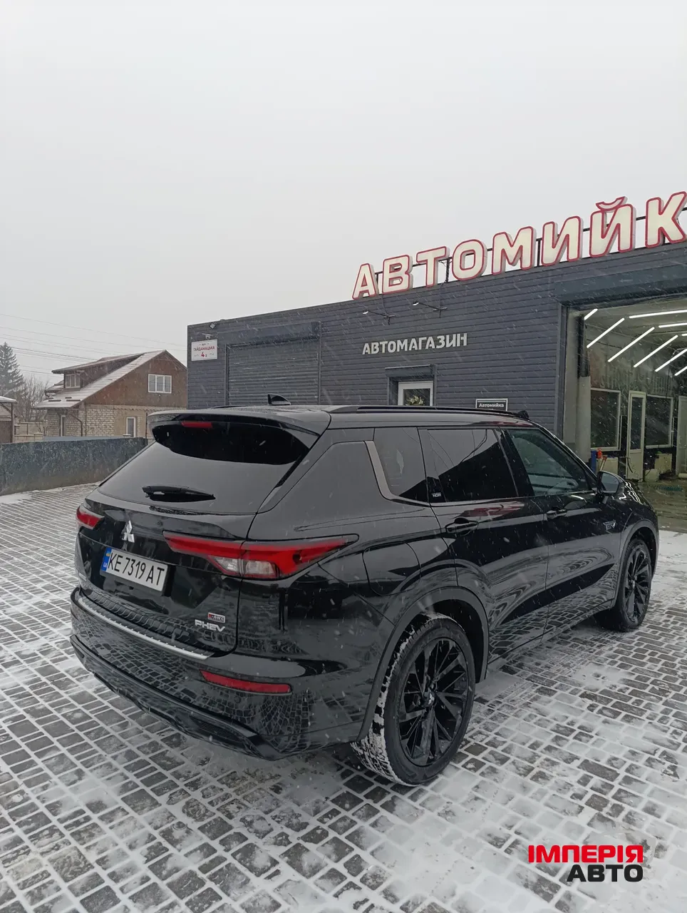 Mitsubishi Outlander - фото 4