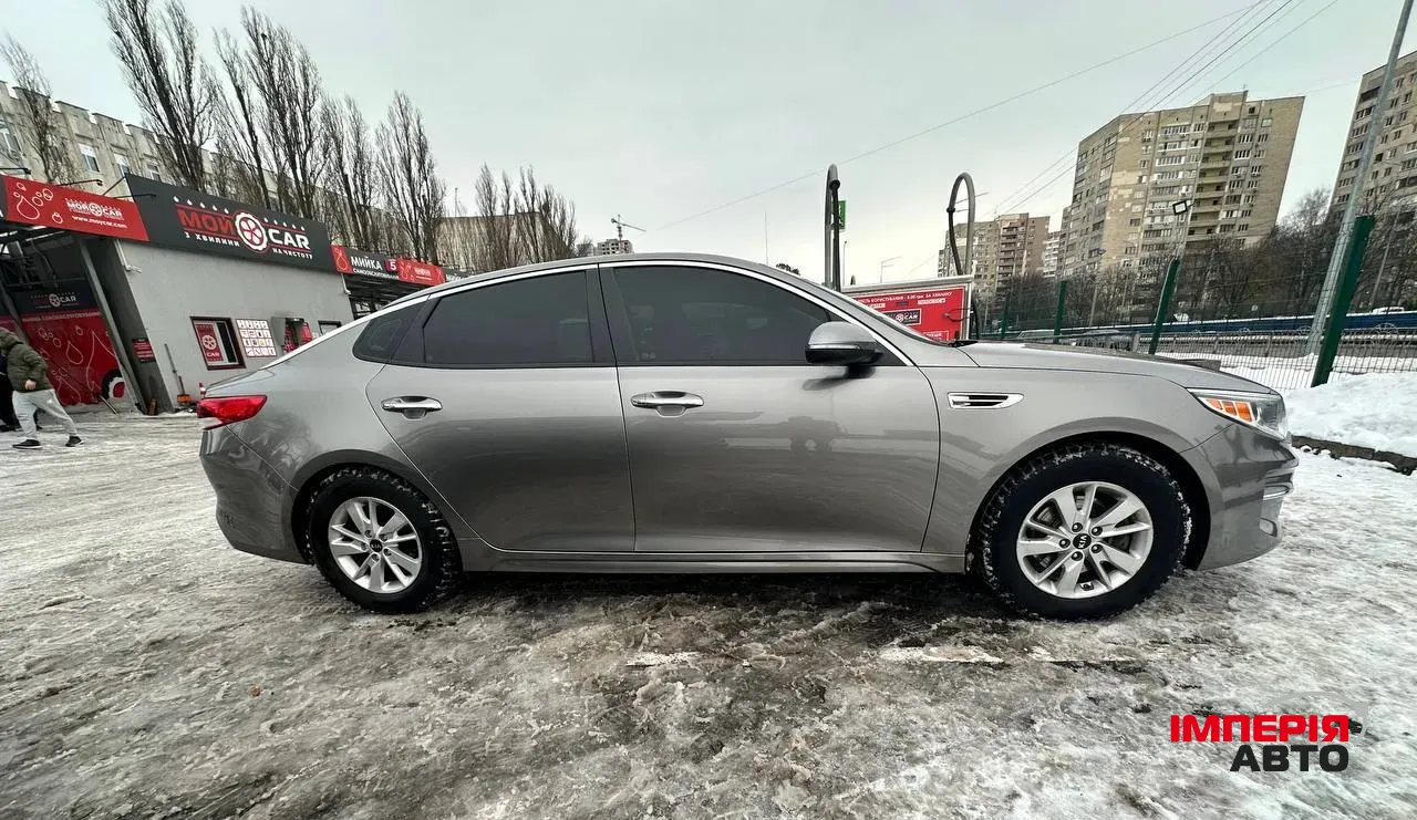 Kia Optima - фото 7