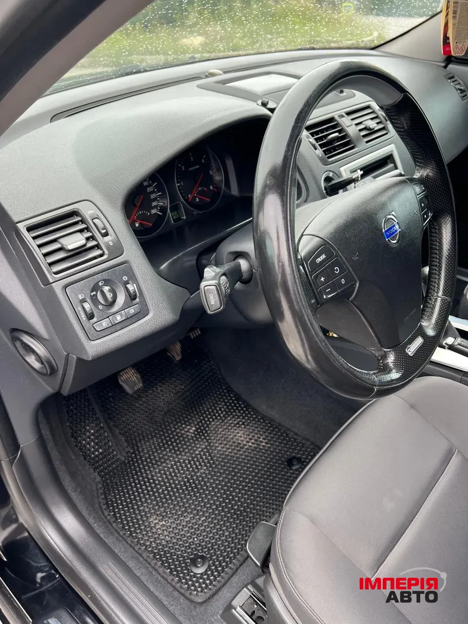 Volvo V50 - фото 16