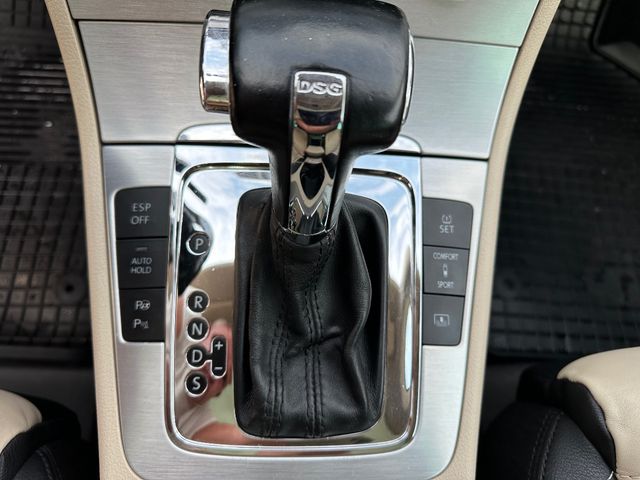 Volkswagen Passat CC - фото 3