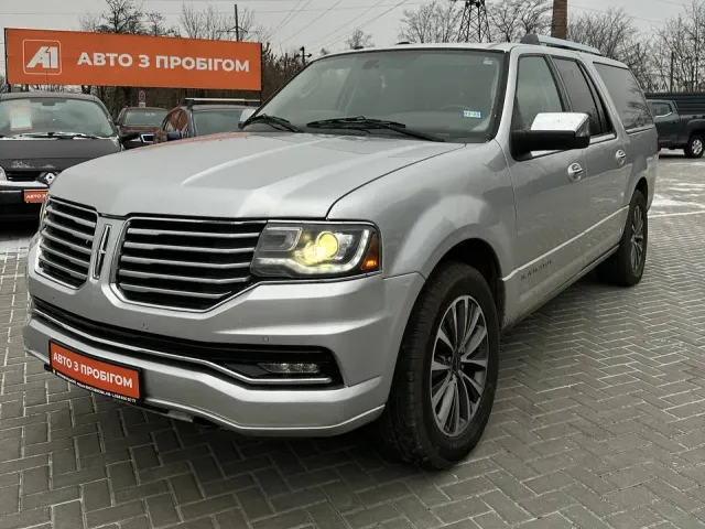 Lincoln Navigator - фото 1