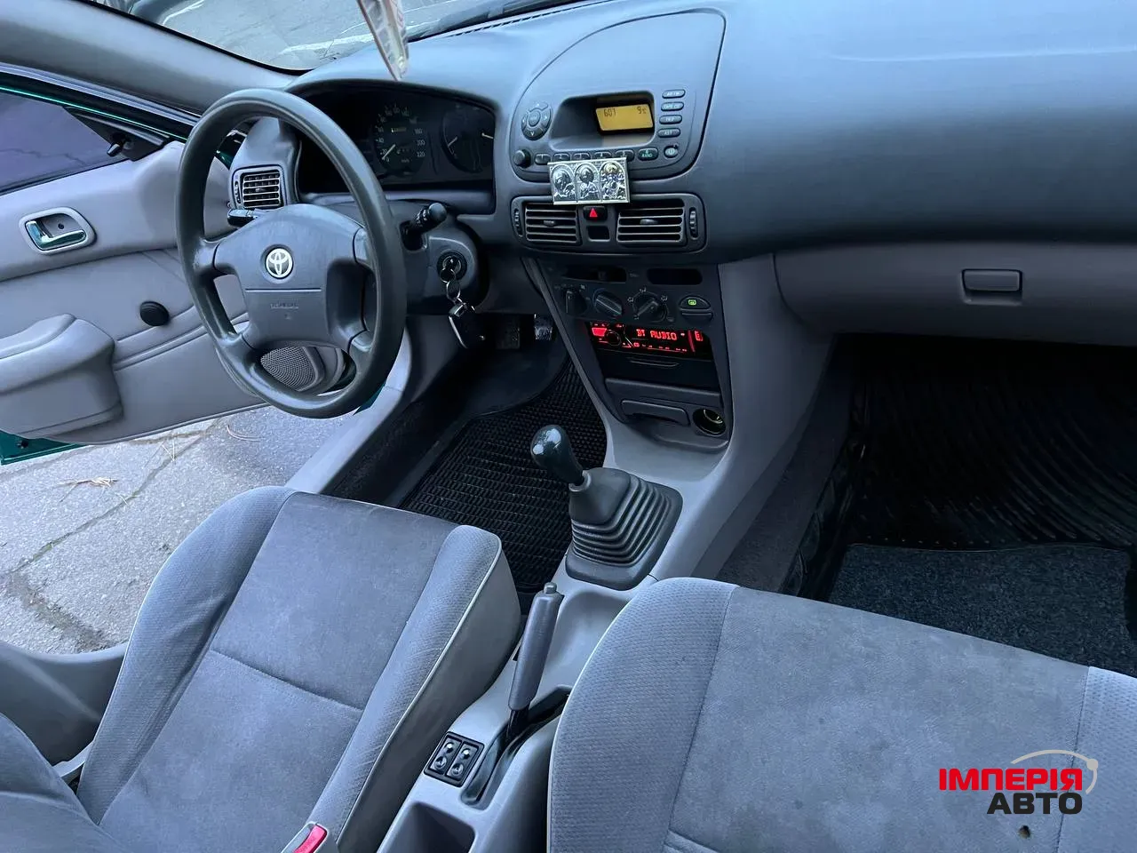 Toyota Corolla - фото 2