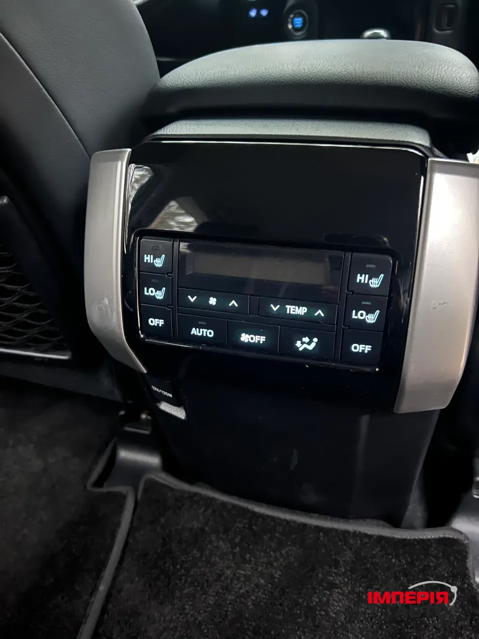 Toyota Land Cruiser Prado - фото 17