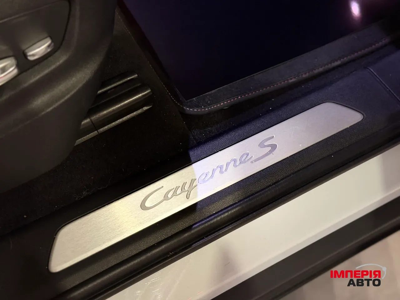 Porsche Cayenne - фото 29