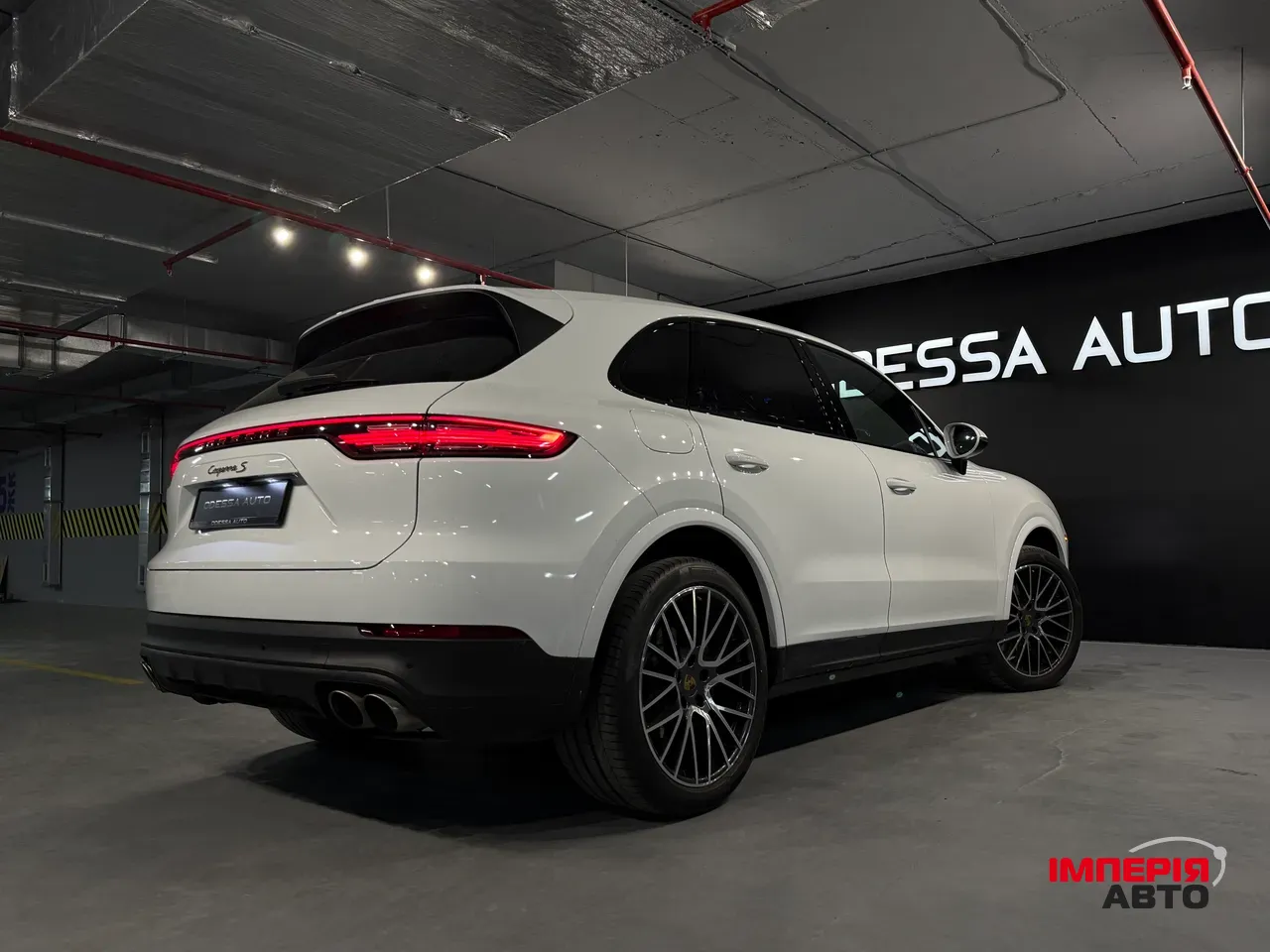 Porsche Cayenne - фото 12