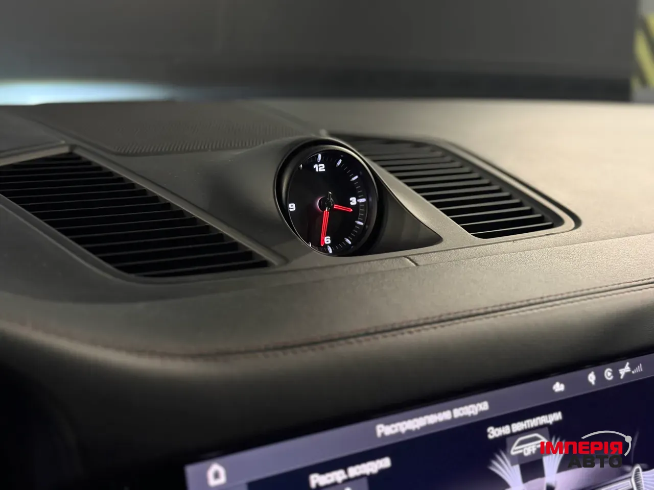 Porsche Cayenne - фото 20