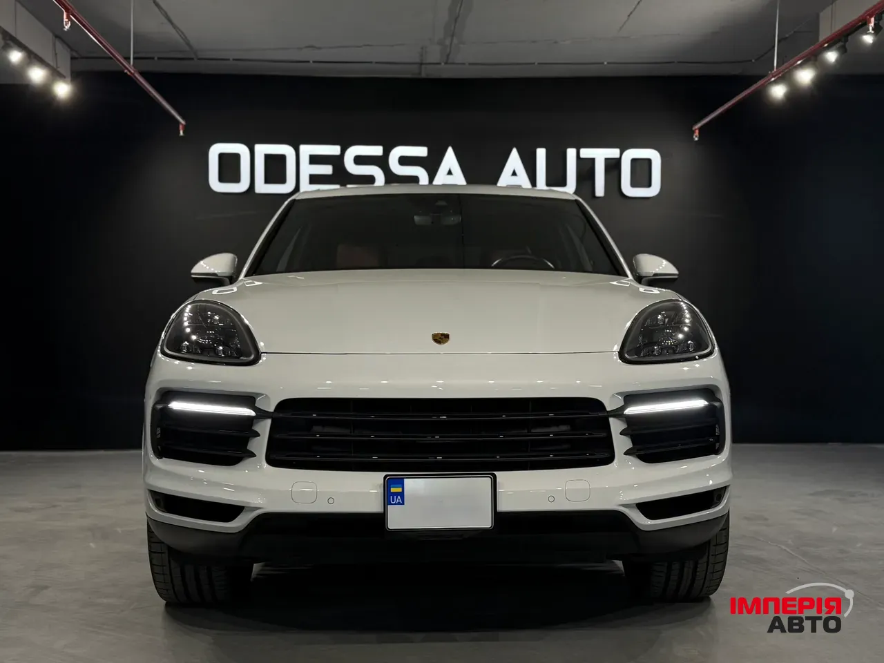 Porsche Cayenne - фото 1