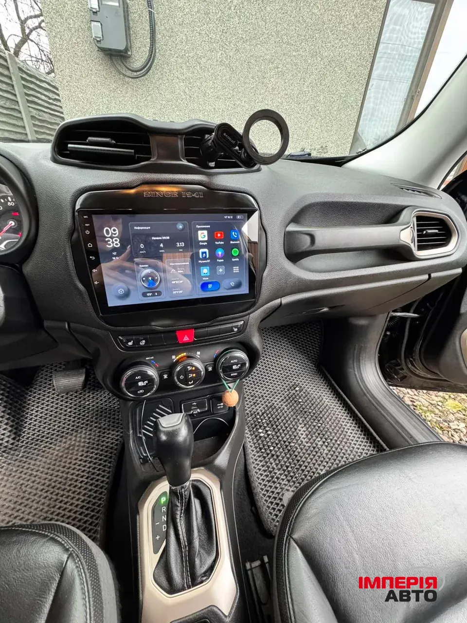 Jeep Renegade - фото 13