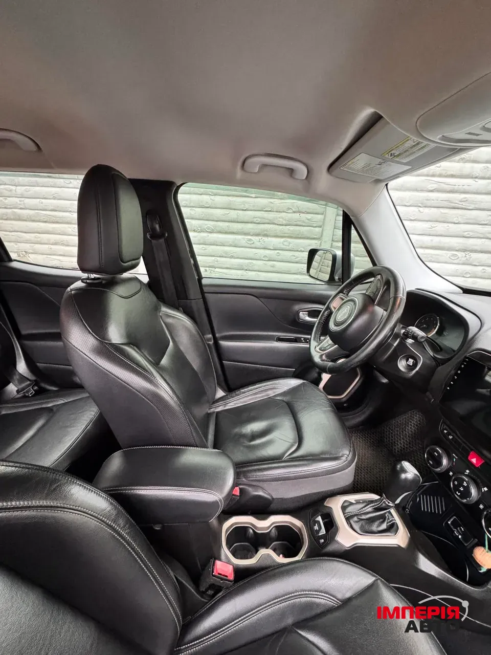 Jeep Renegade - фото 9